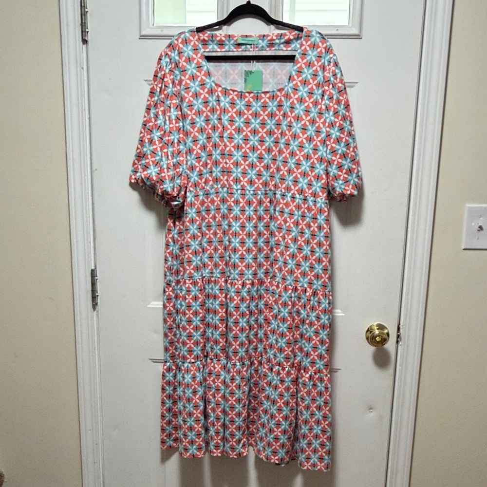 Tiered Short-Sleeve Midi Dress in Orange and Teal